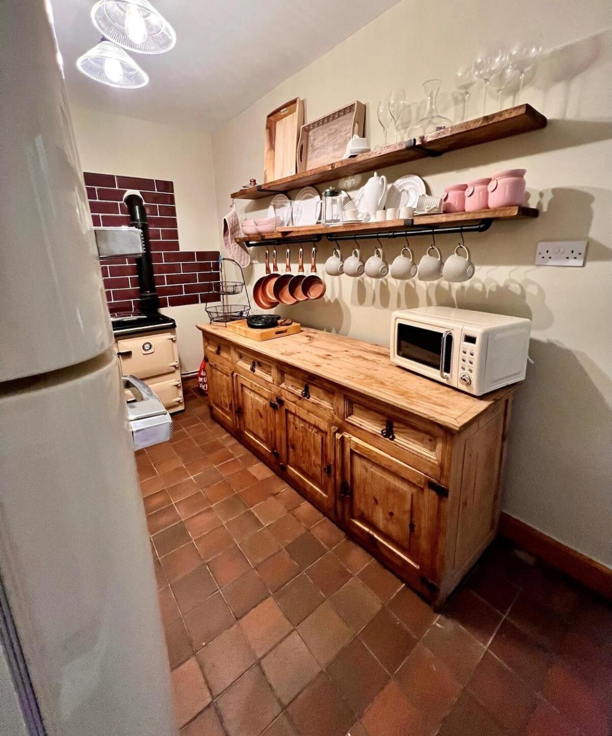 6 - Central Location - Entire House - Free Parking マーサー・ティドビル エクステリア 写真